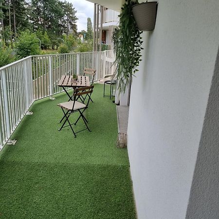 Allee Des Cedres Villepinte  Kültér fotó