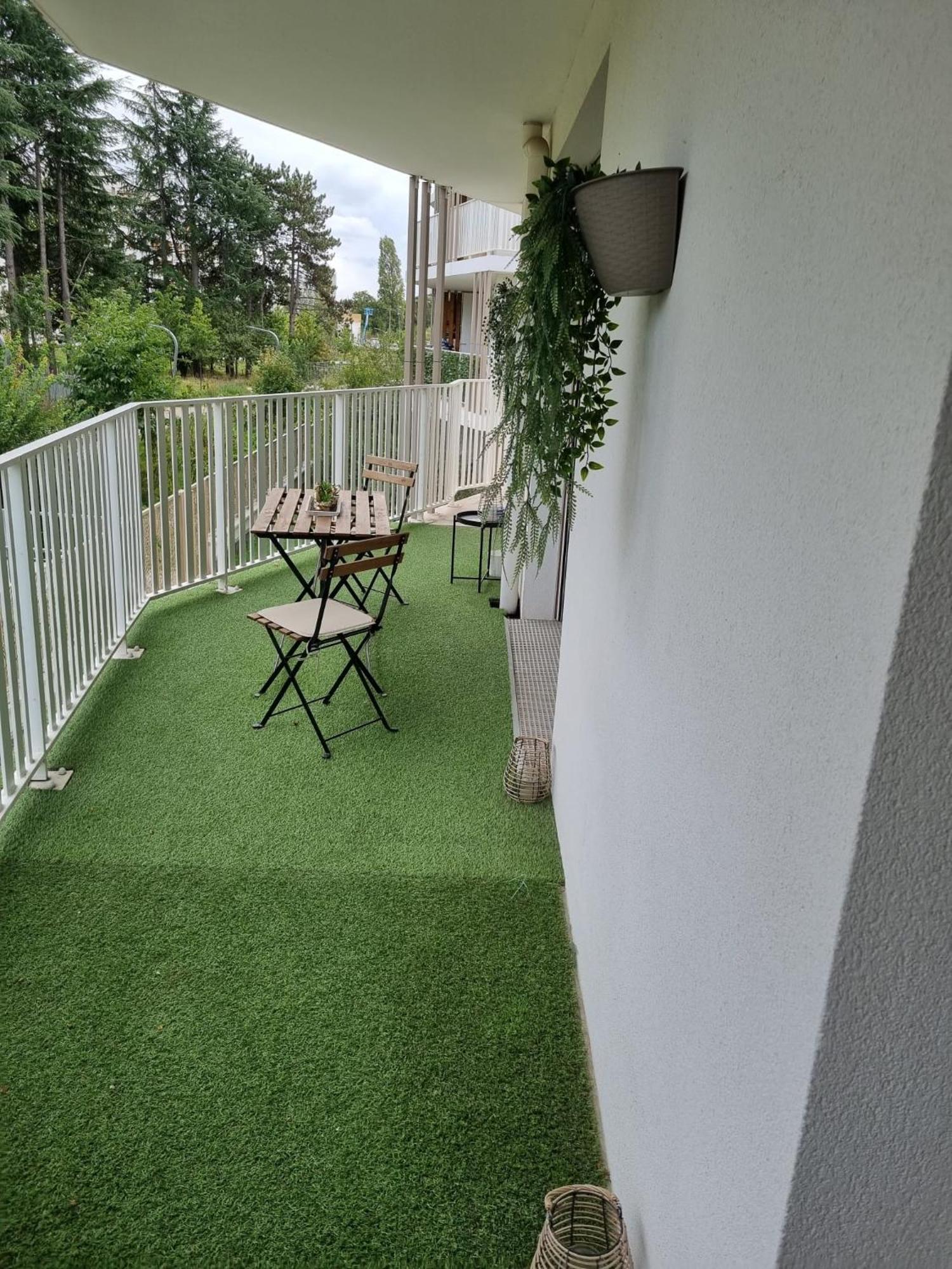 Allee Des Cedres Villepinte  Kültér fotó